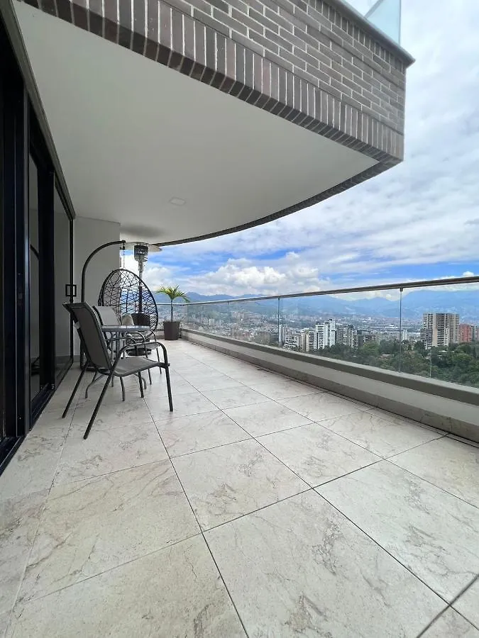 Large Apartment High Views And Balcony Medellin