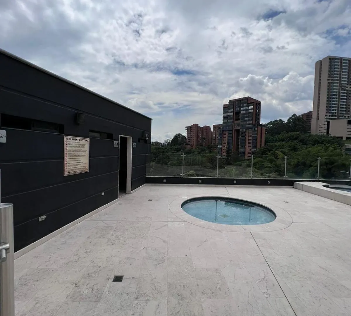 Large Apartment High Views And Balcony Medellin